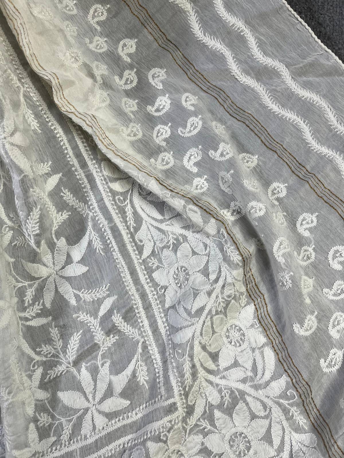 WHITE COTTON PURE HANDLOOM LUCKNOWI DUPATTA