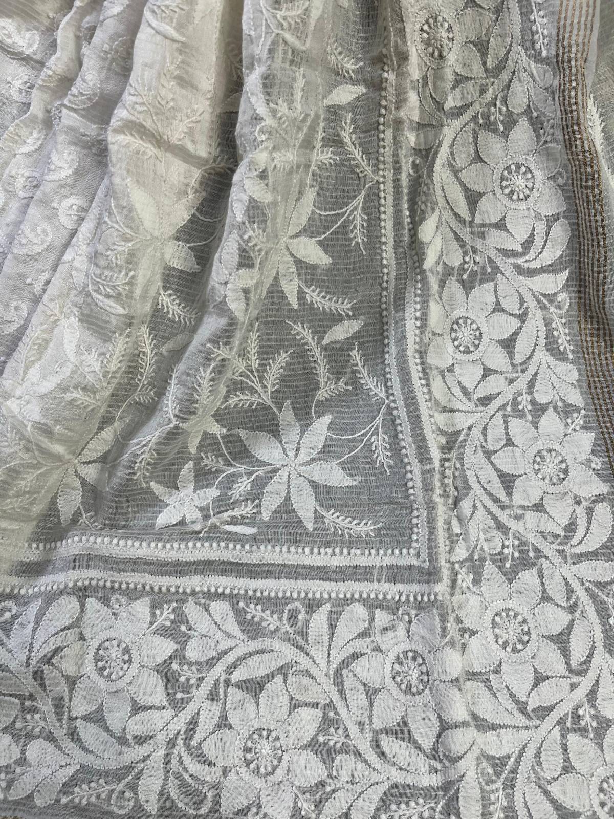 WHITE COTTON PURE HANDLOOM LUCKNOWI DUPATTA