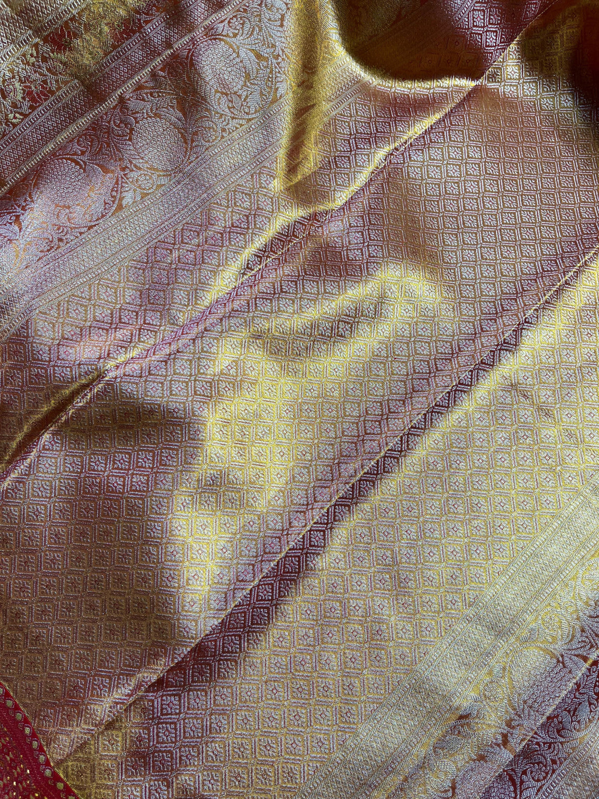 PARROT GREEN TISSUE SILK PURE HANDLOOM KANJIVARAM SAREE