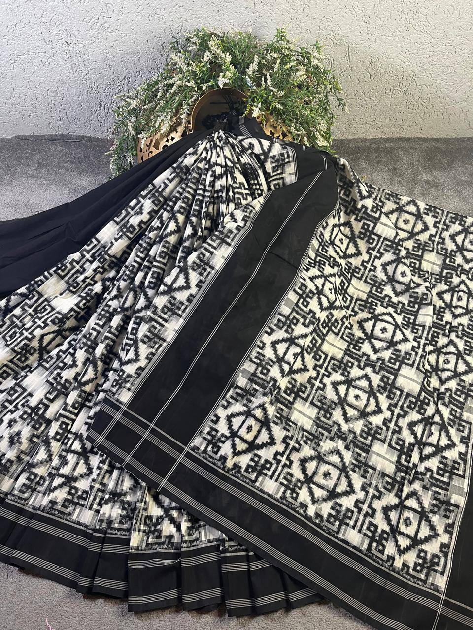 WHITE COTTON PURE HANDLOOM IKKAT SAREE