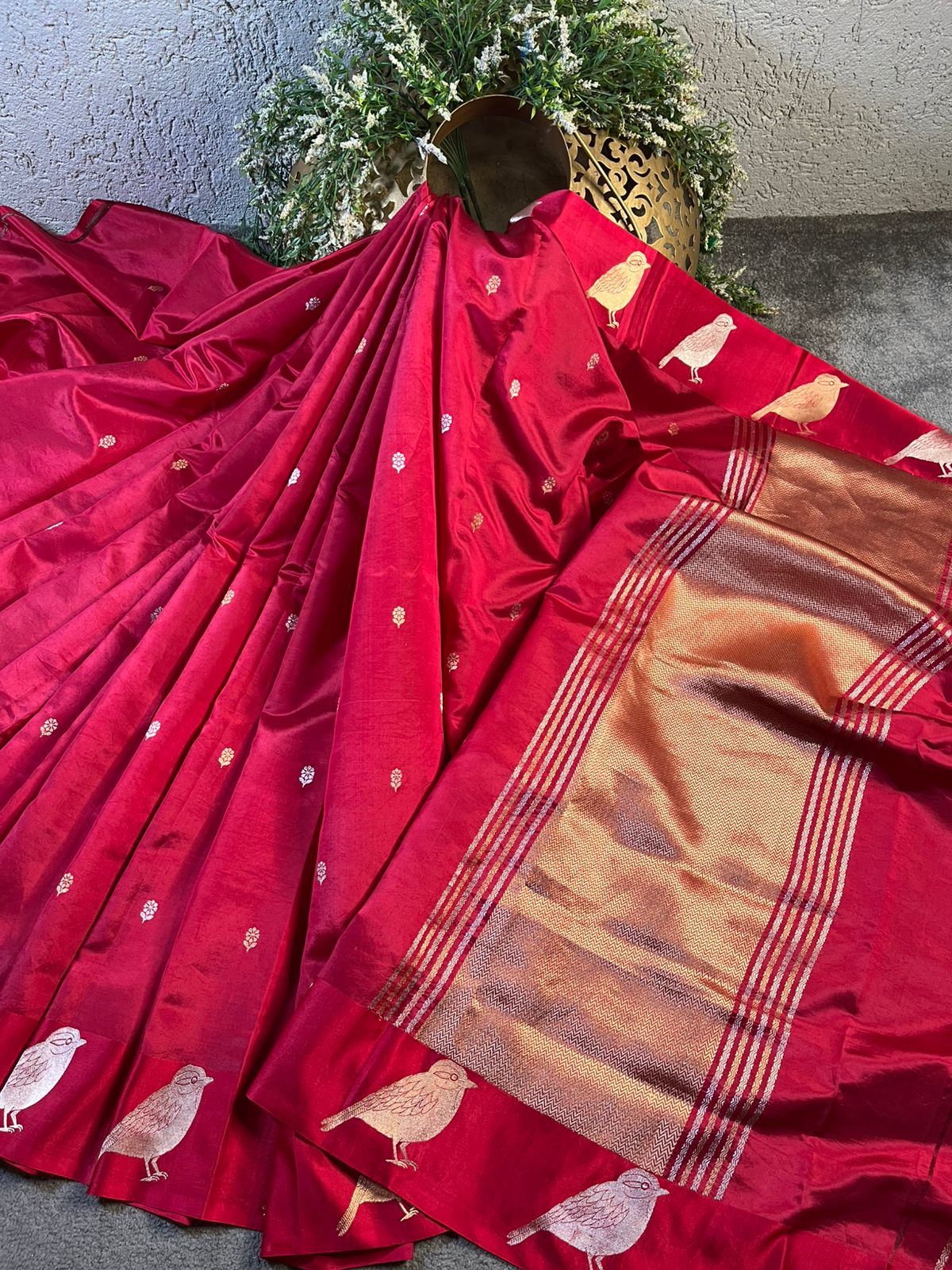 DEEP RED CHINIYA SILK PURE HANDLOOM BANARASI SAREE