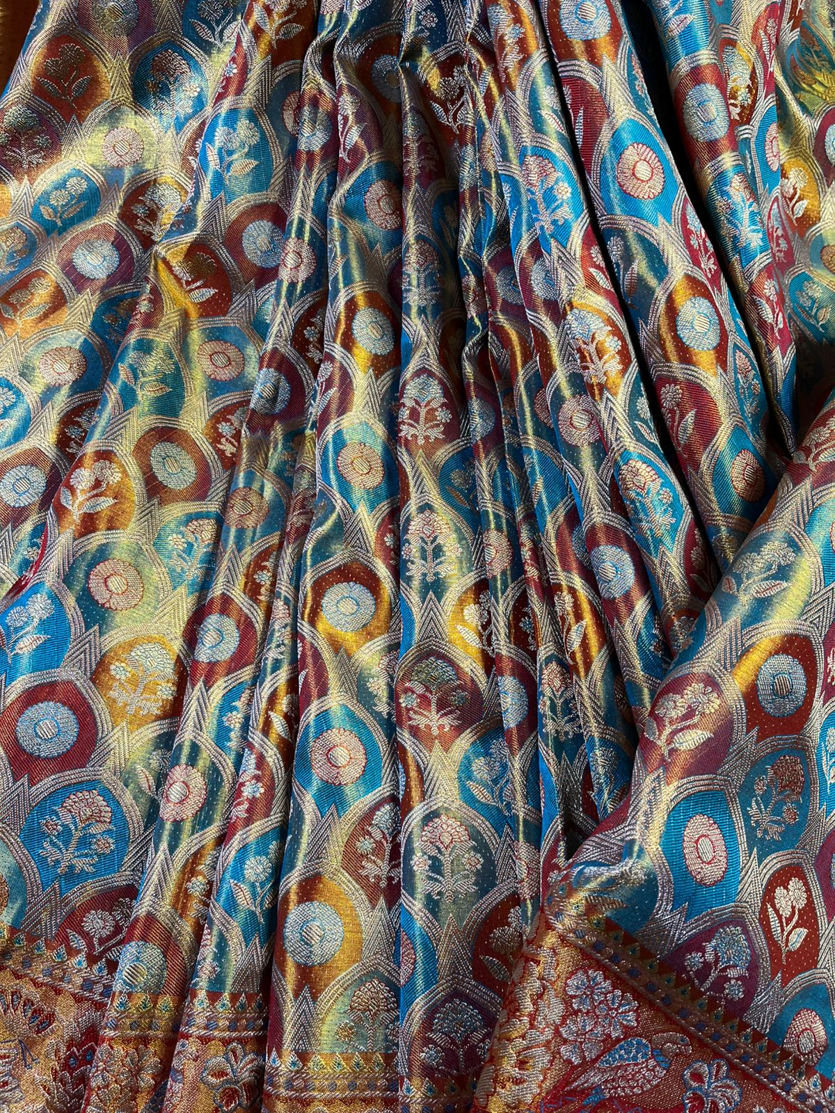 MULTICOLOUR TISSUE PURE HANDLOOM KANJIVARAM SAREE