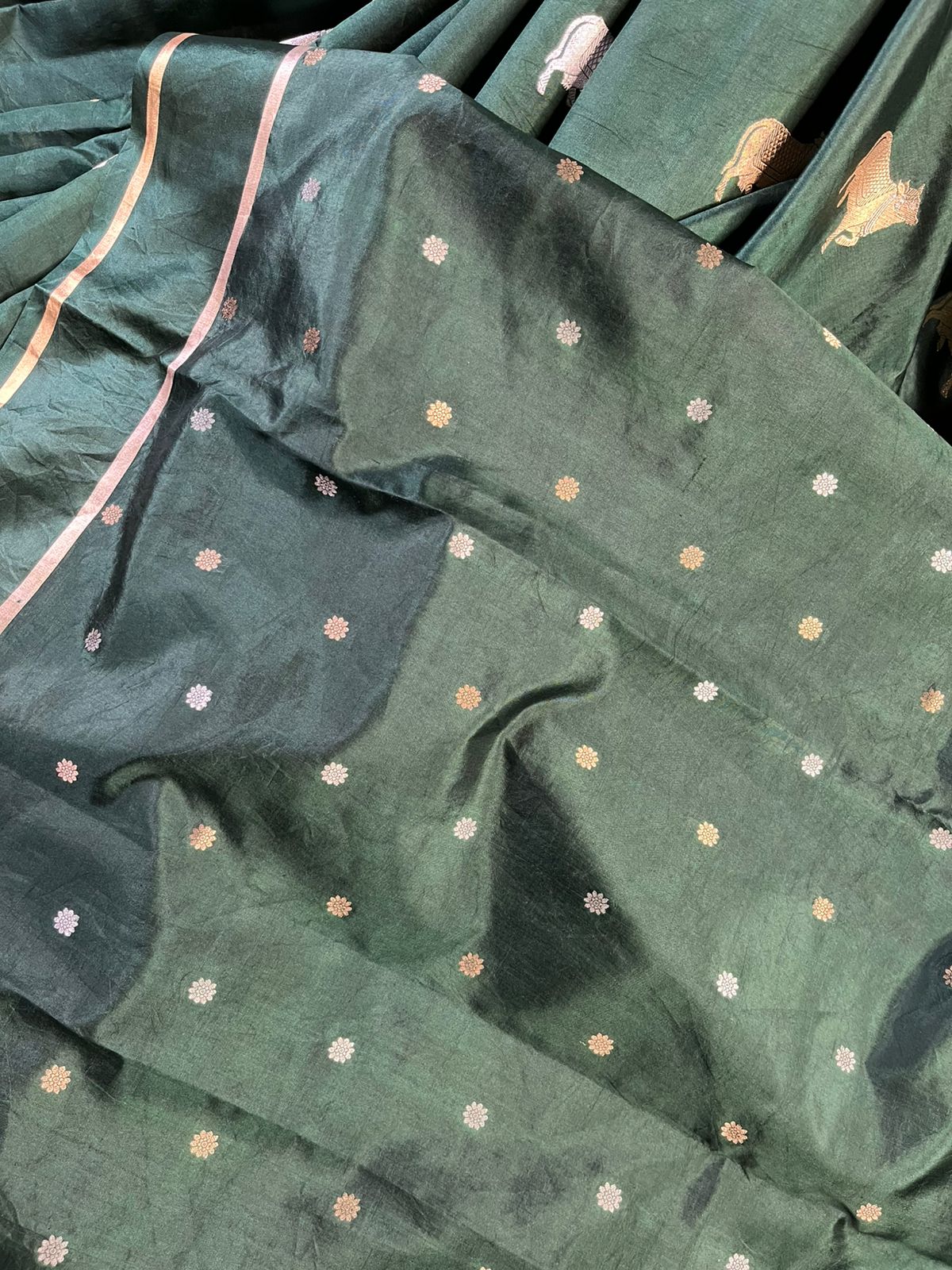 BOTTLE GREEN CHINIYA SILK PURE HANDLOOM BANARASI SAREE