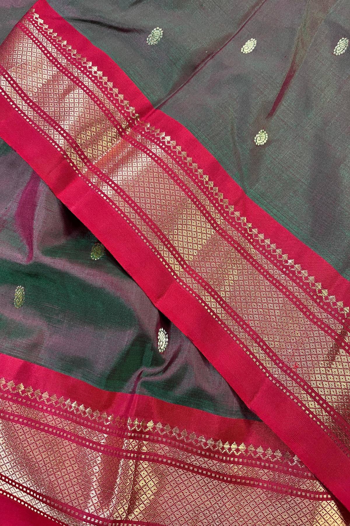 TWO TONE GREEN SILK PURE HANDLOOM PAITHANI DUPATTA