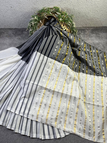 GREY WHITE PURE HANDLOOM KERALA COTTON SAREE