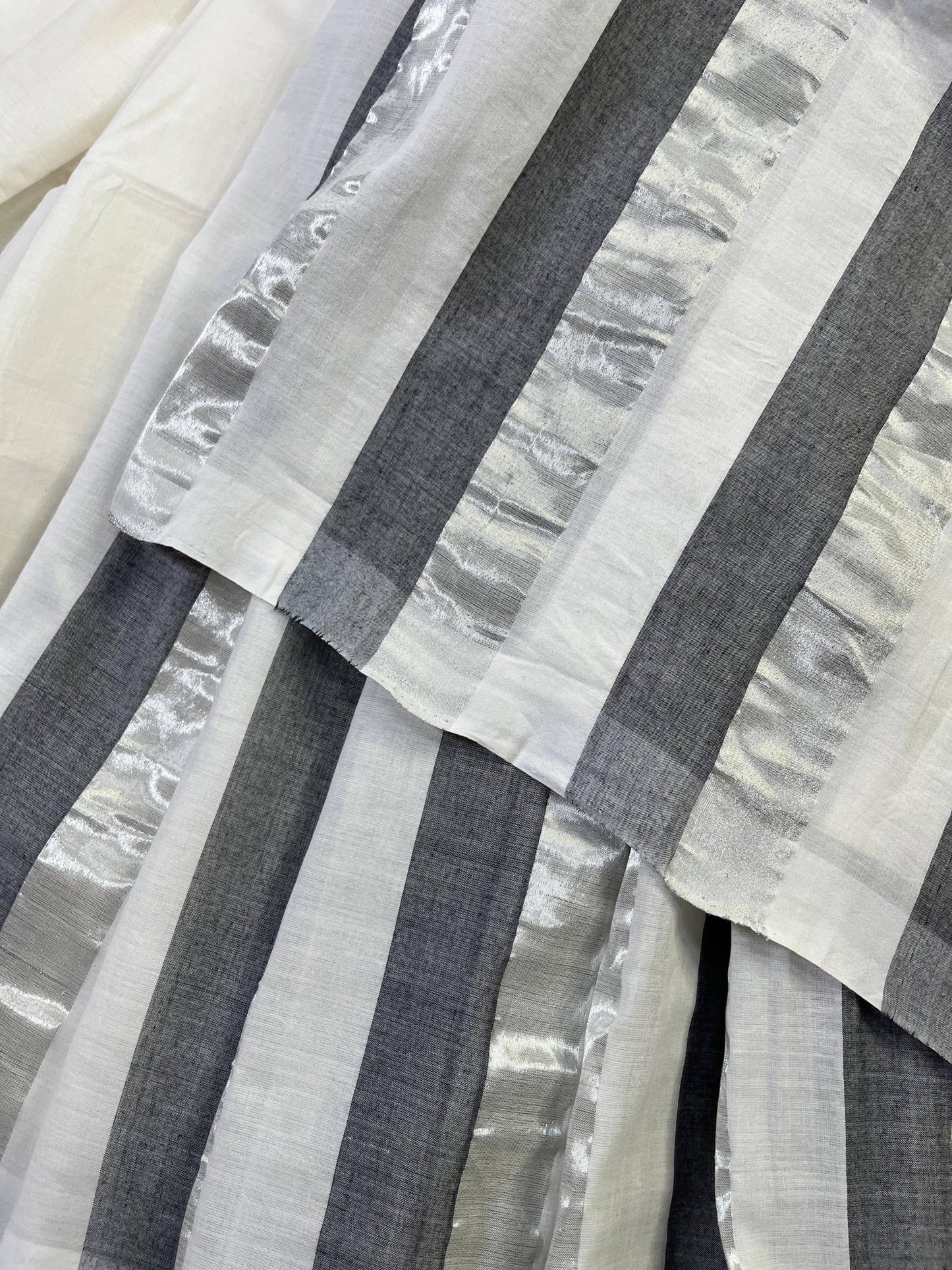 WHITE PURE HANDLOOM KERALA COTTON SAREE