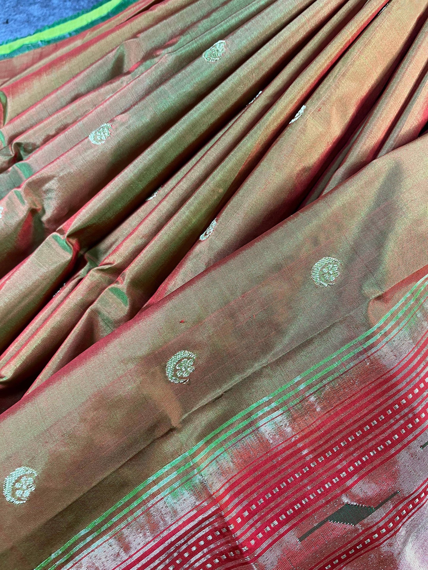 TWO TONE GREEN SILK PURE HANDLOOM PAITHANI SAREE