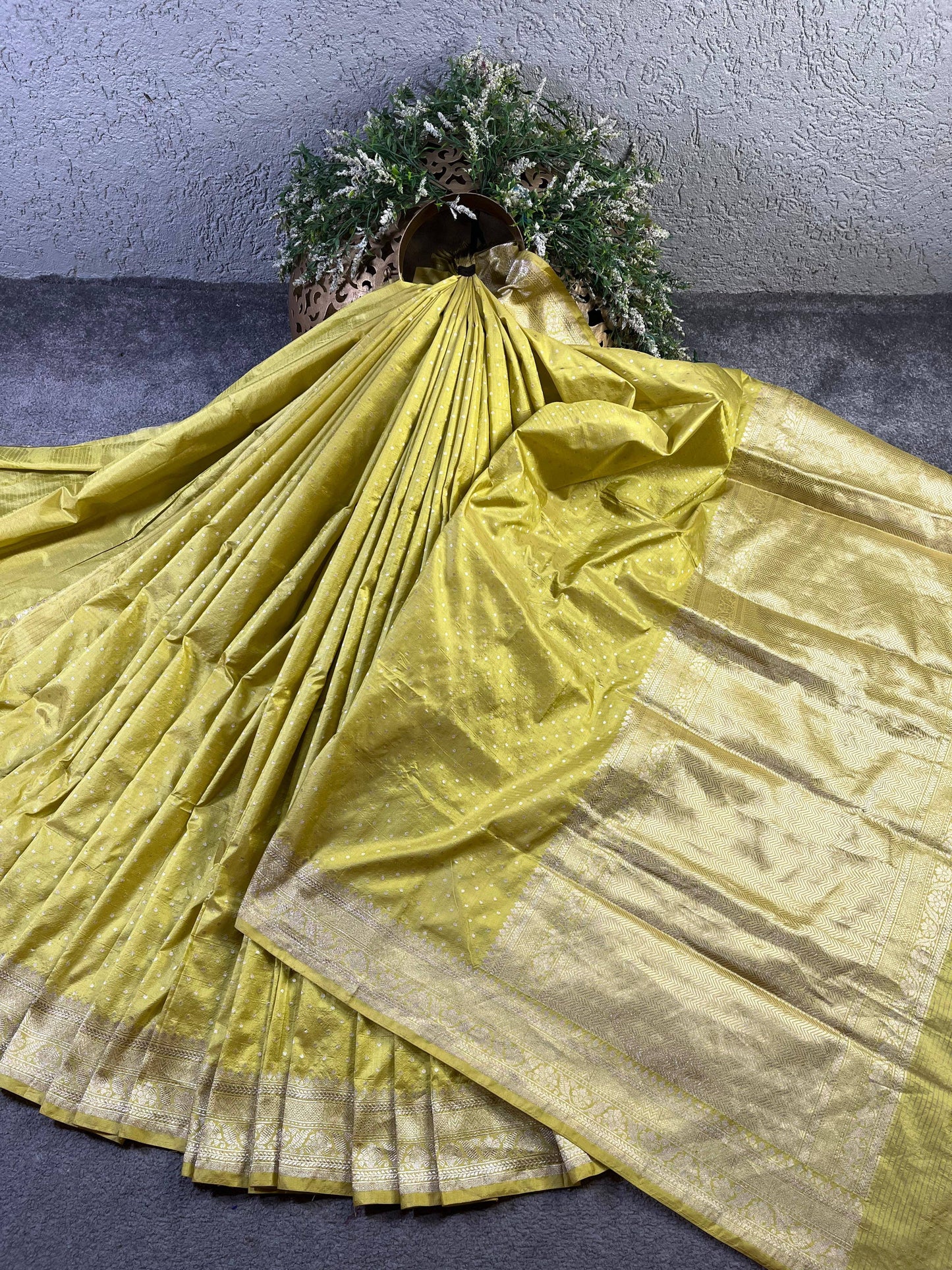 LEMON YELLOW SILK PURE HANDLOOM BANARASI SAREE