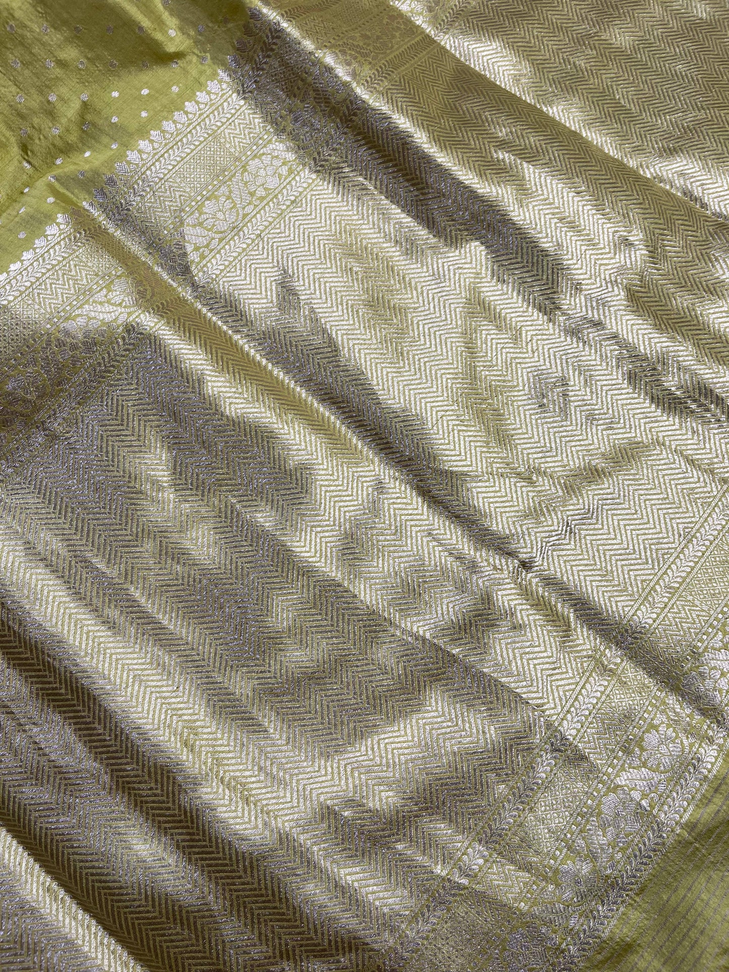 LEMON YELLOW SILK PURE HANDLOOM BANARASI SAREE