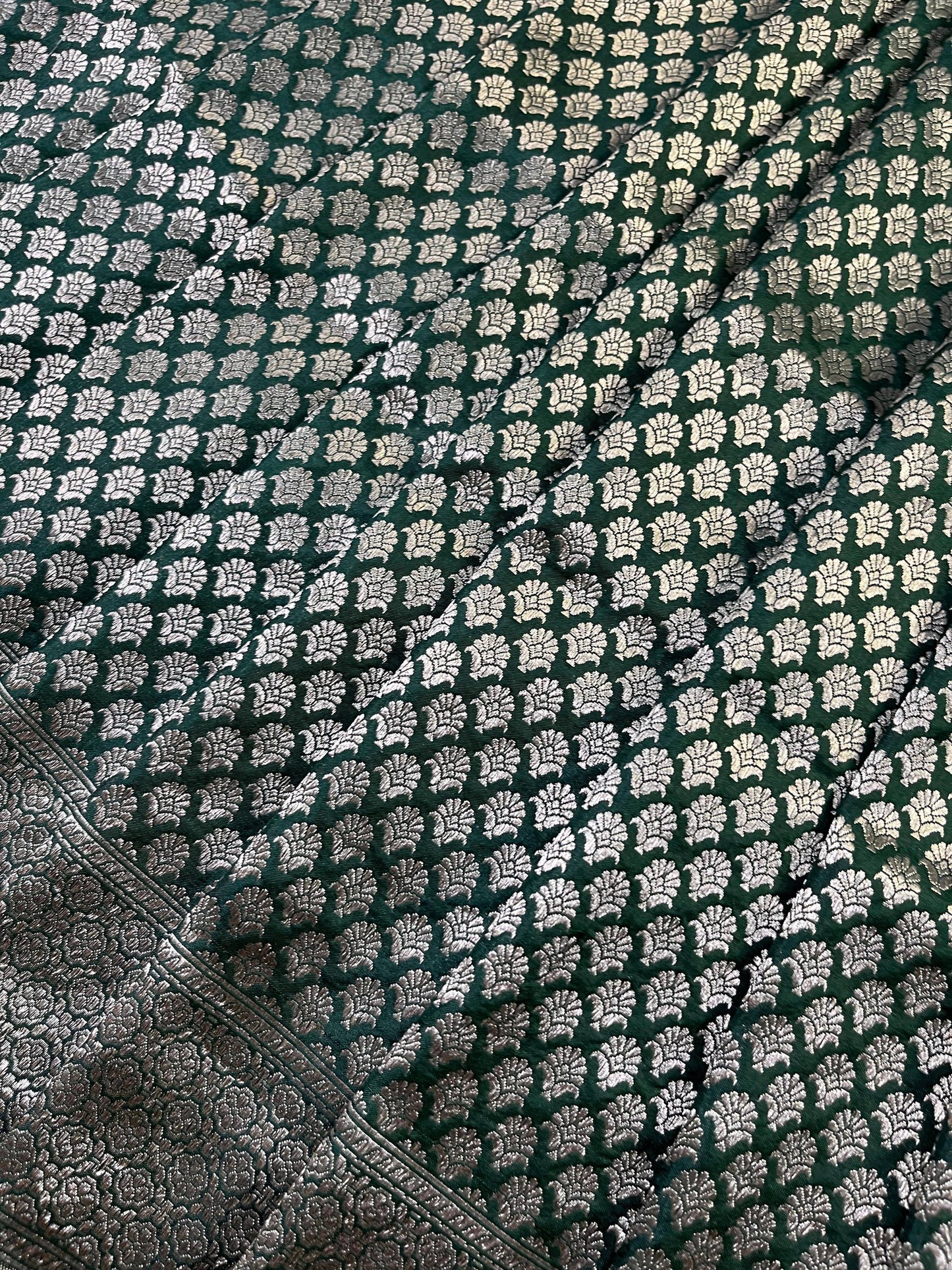 GREEN CHINIYA SILK PURE HANDLOOM BANARASI SAREE