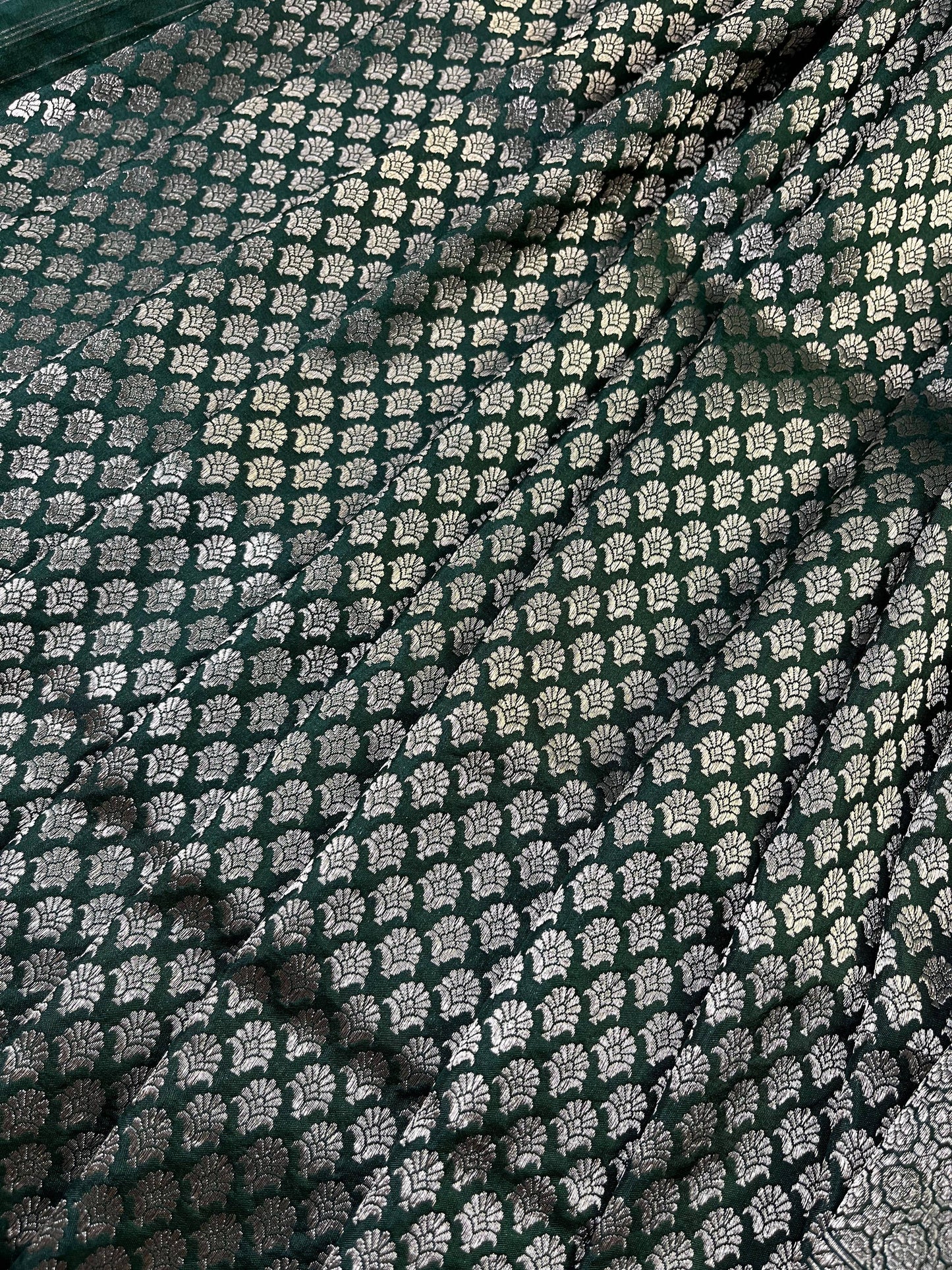 GREEN CHINIYA SILK PURE HANDLOOM BANARASI SAREE