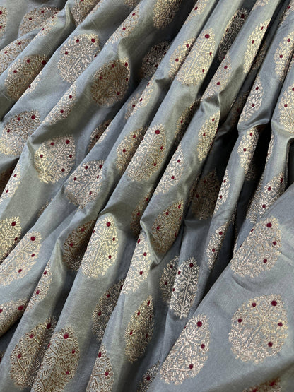 GREY SILK PURE HANDLOOM BANARASI SAREE