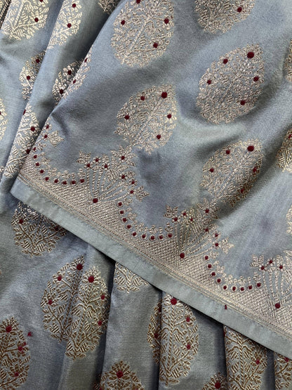 GREY SILK PURE HANDLOOM BANARASI SAREE