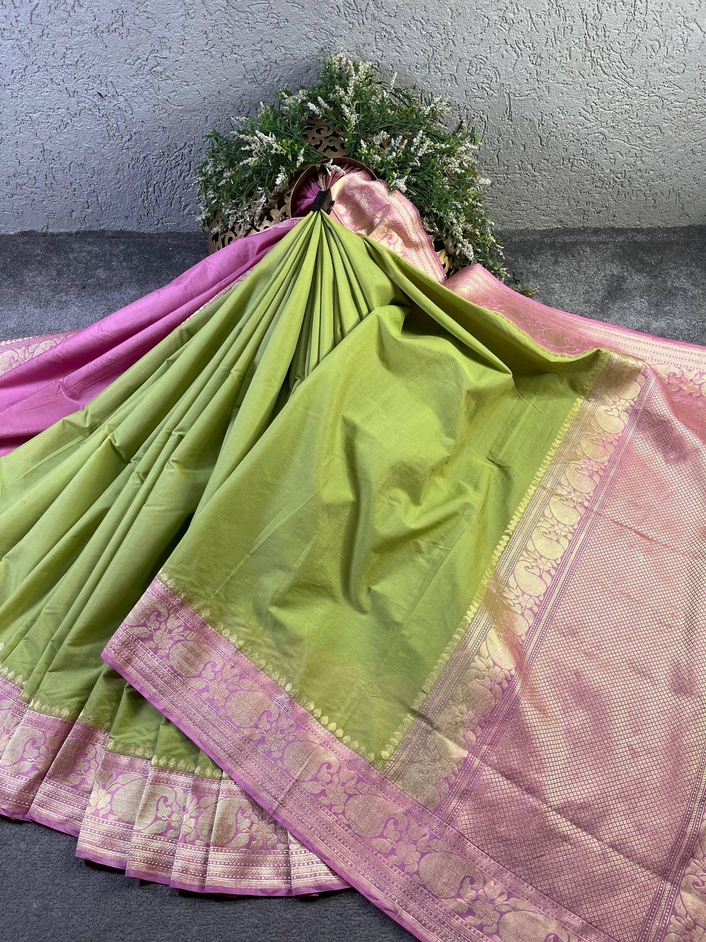 PISTA GREEN COTTON PURE HANDLOOM BANARASI SAREE