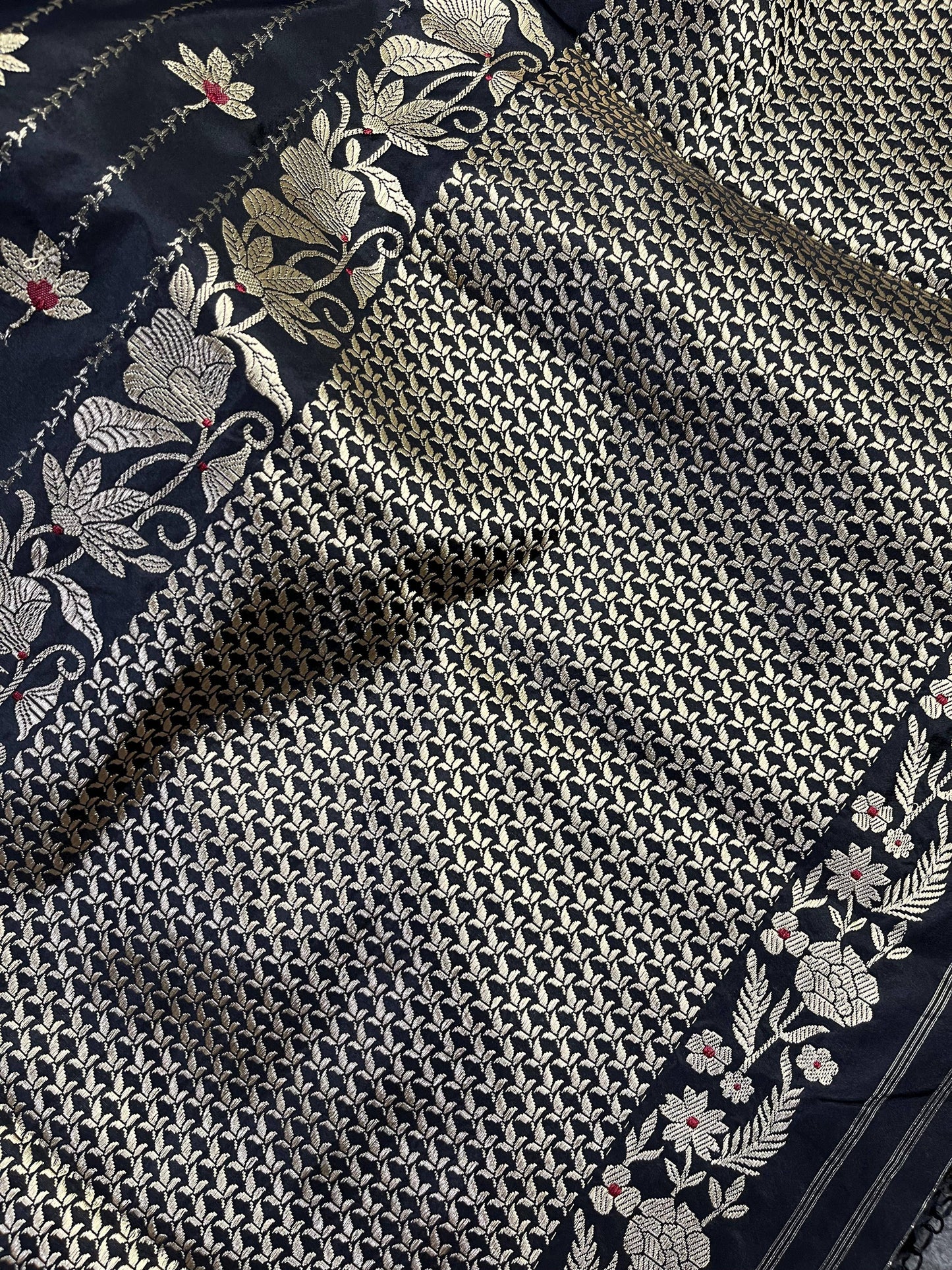 BLACK SILK PURE HANDLOOM BANARASI SAREE