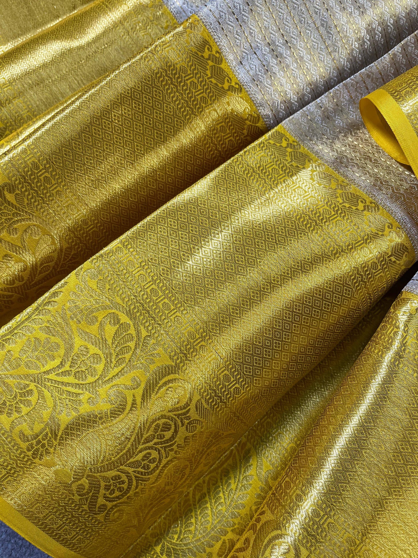 IVORY TISSUE SILK PURE HANDLOOM KANJIVARAM SAREE