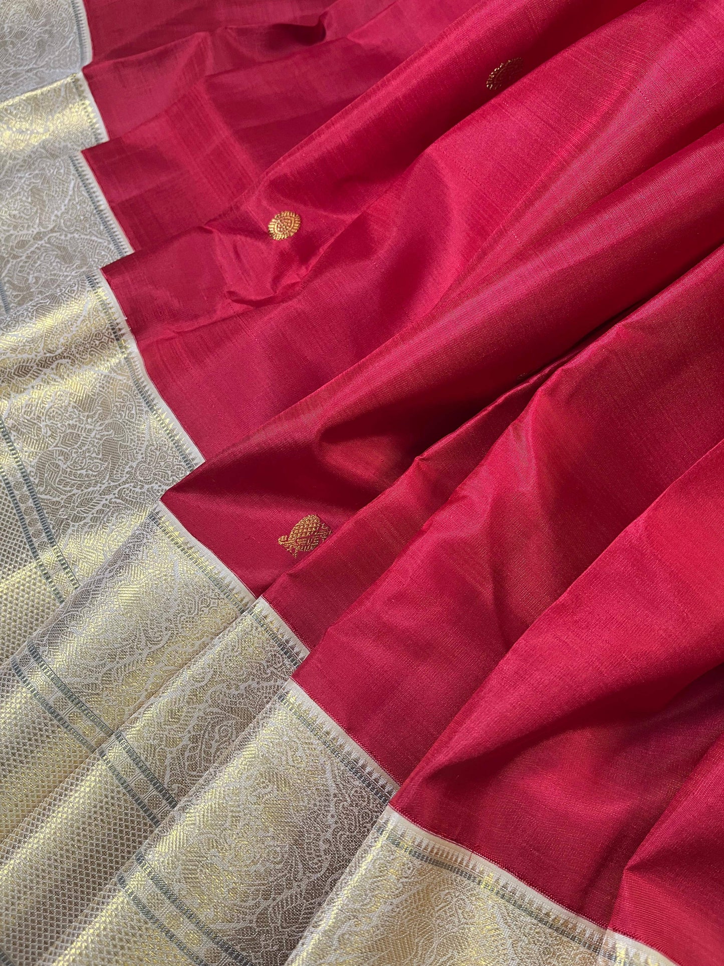 RED SILK PURE HANDLOOM KANJIVARAM SAREE