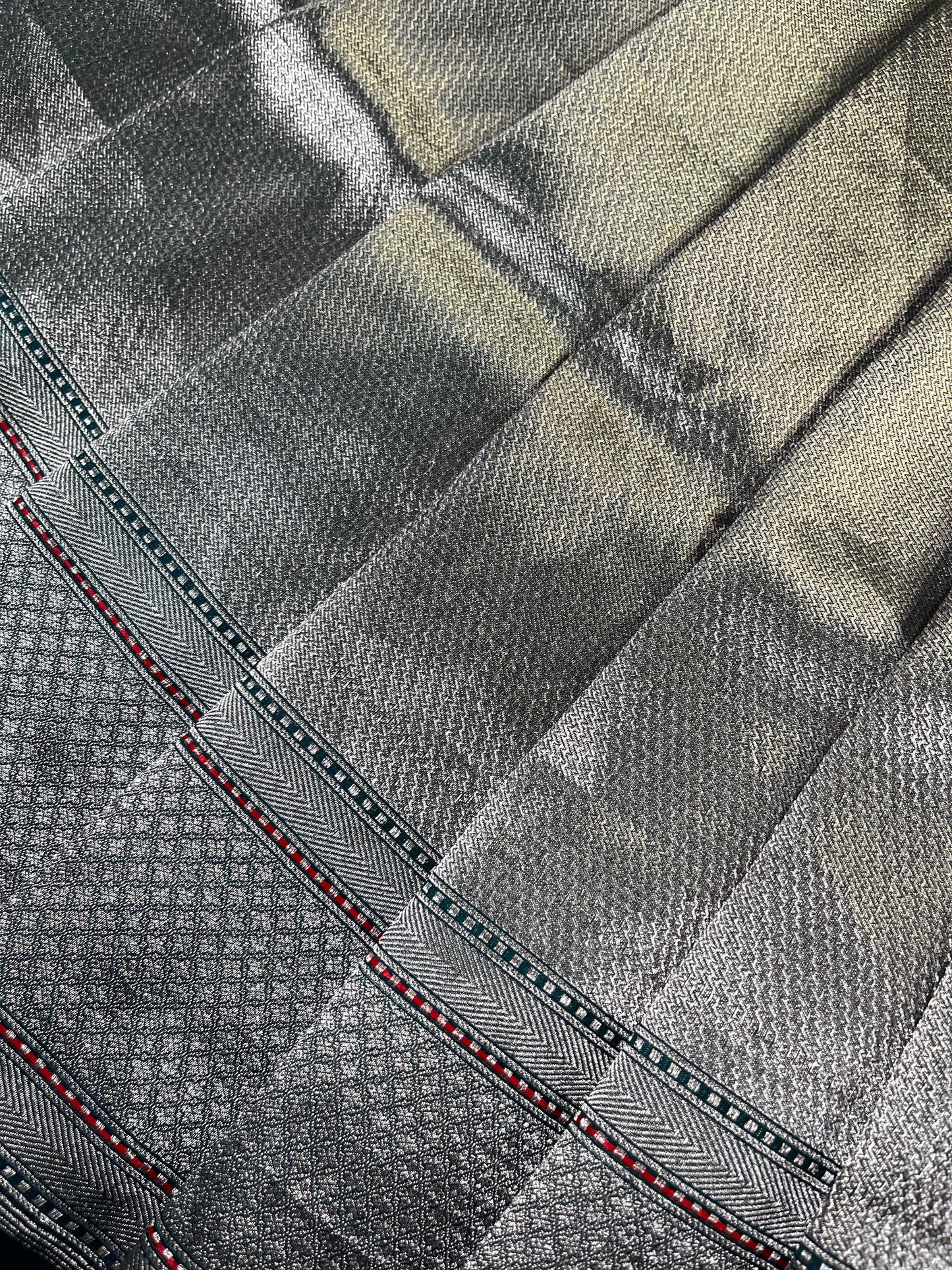 GREEN SILVER KATAN TISSUE PURE HANDLOOM BANARASI SAREE