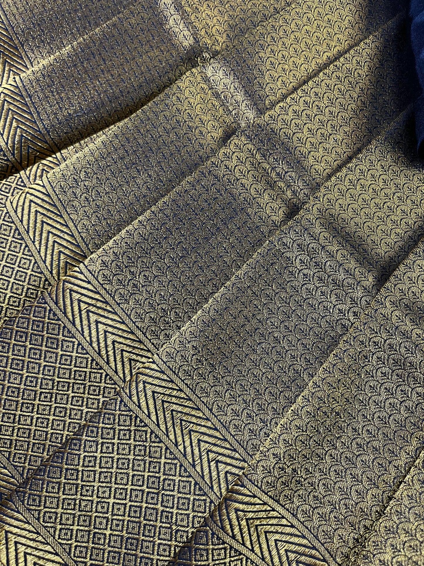 GOLD KATAN TISSUE PURE HANDLOOM BANARASI SAREE