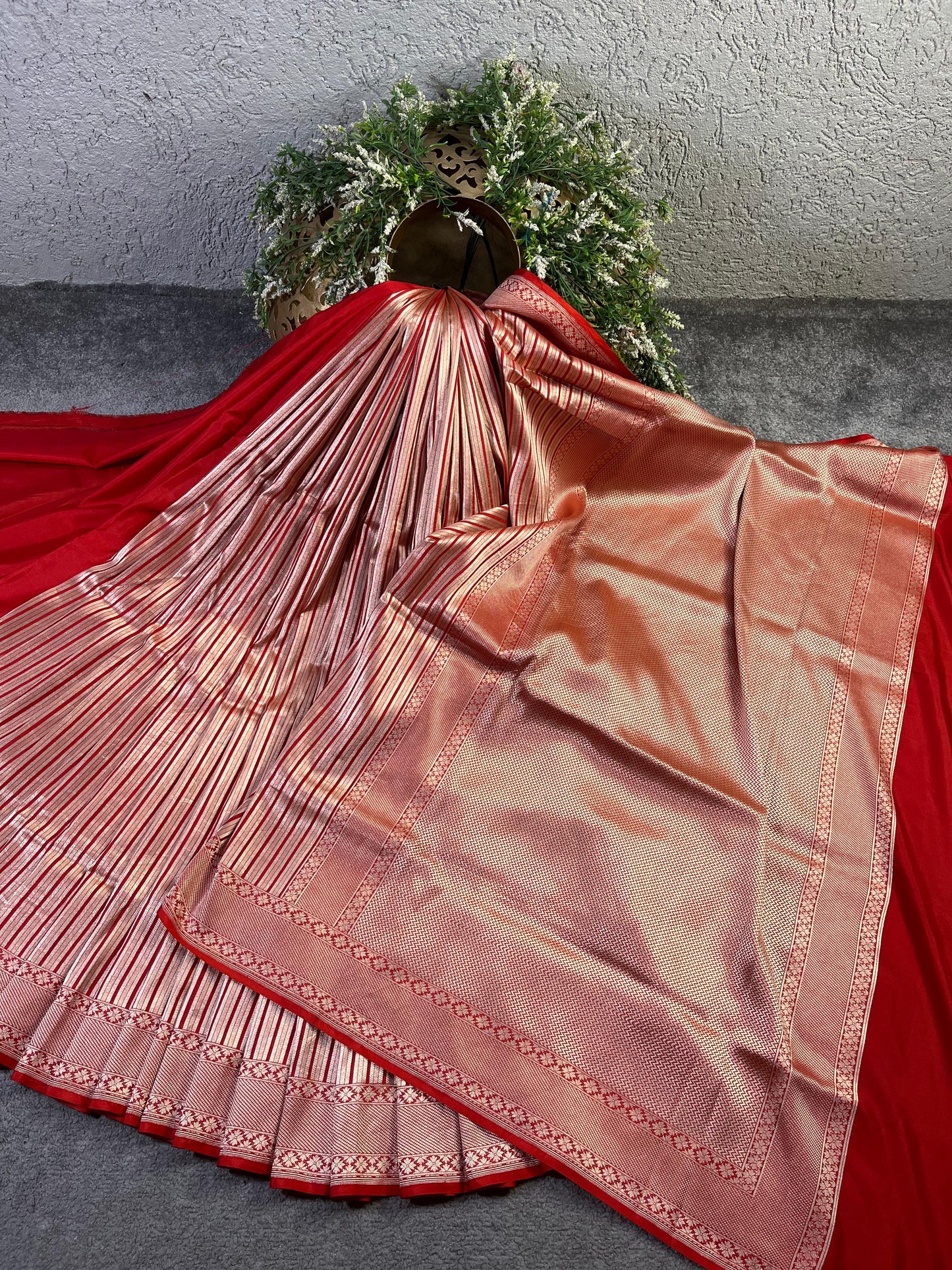 REDDISH ORANGE KATAN TISSUE PURE HANDLOOM BANARASI SAREE