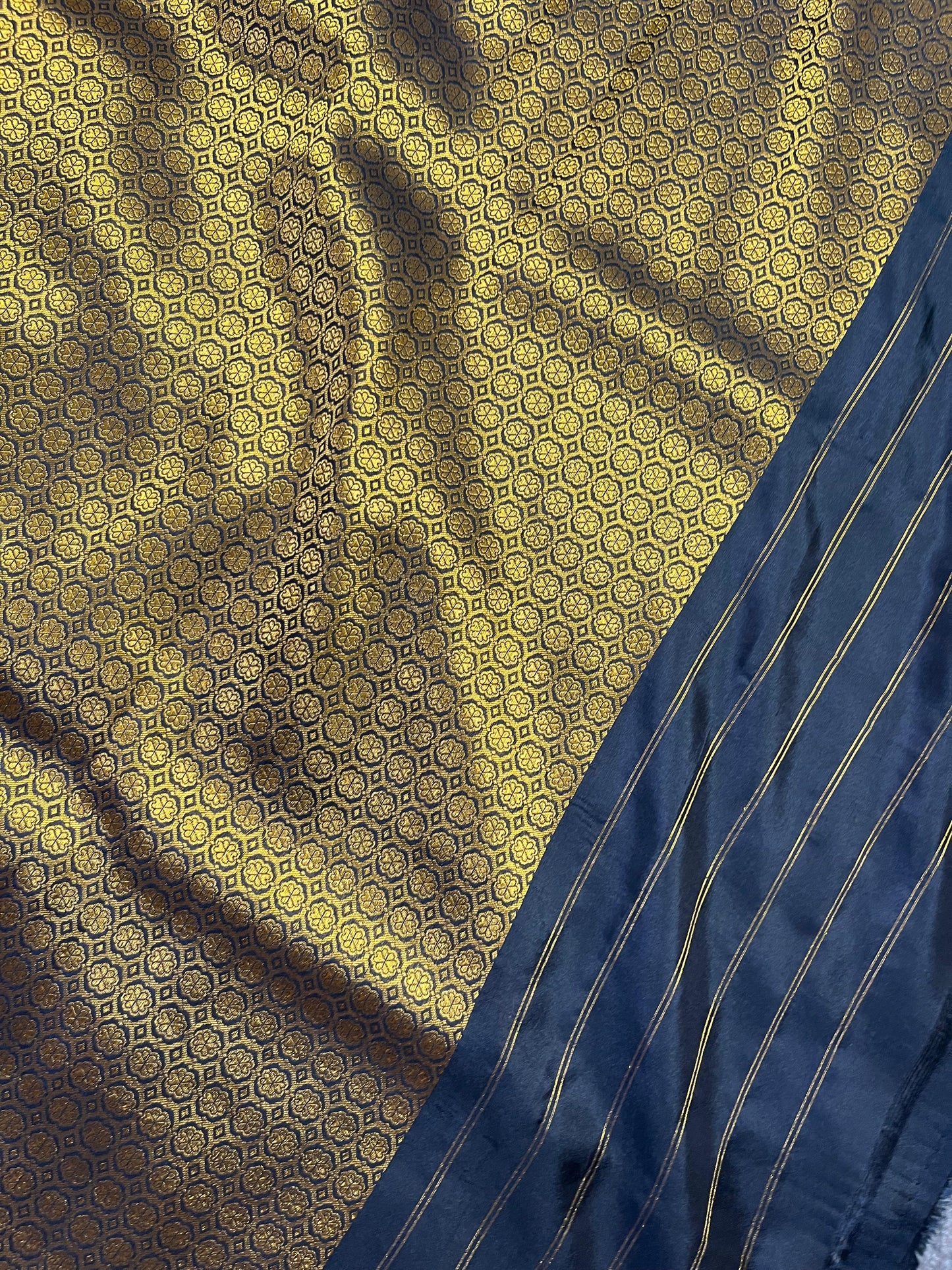 GOLD KATAN TISSUE PURE HANDLOOM BANARASI SAREE