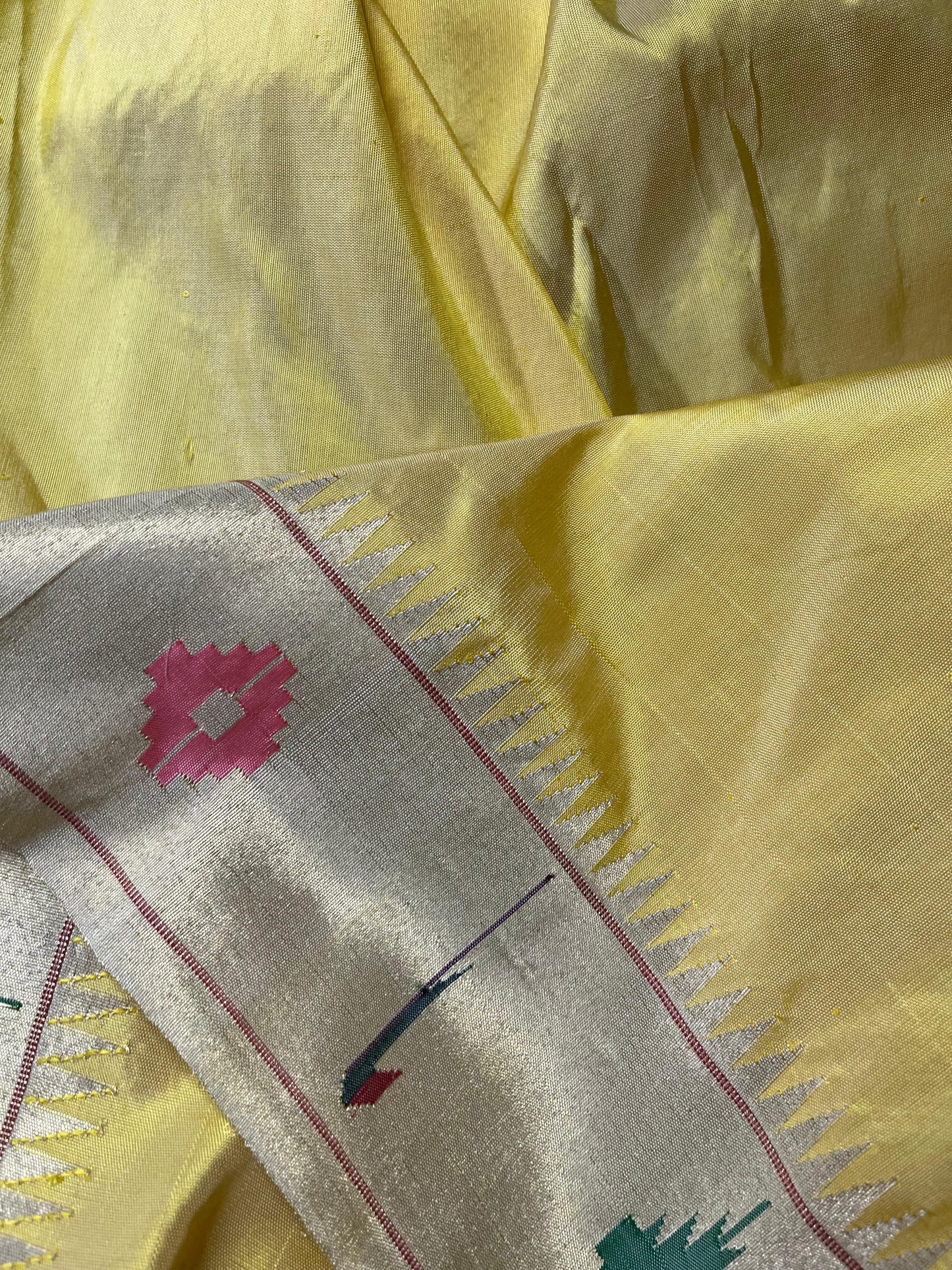 LIGHT YELLOW TISSUE PURE HANDLOOM PAITHANI SAREE