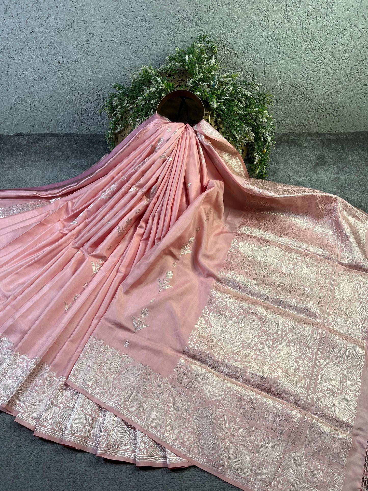 PINK DOUBLE SILK PURE HANDLOOM BANARASI SAREE