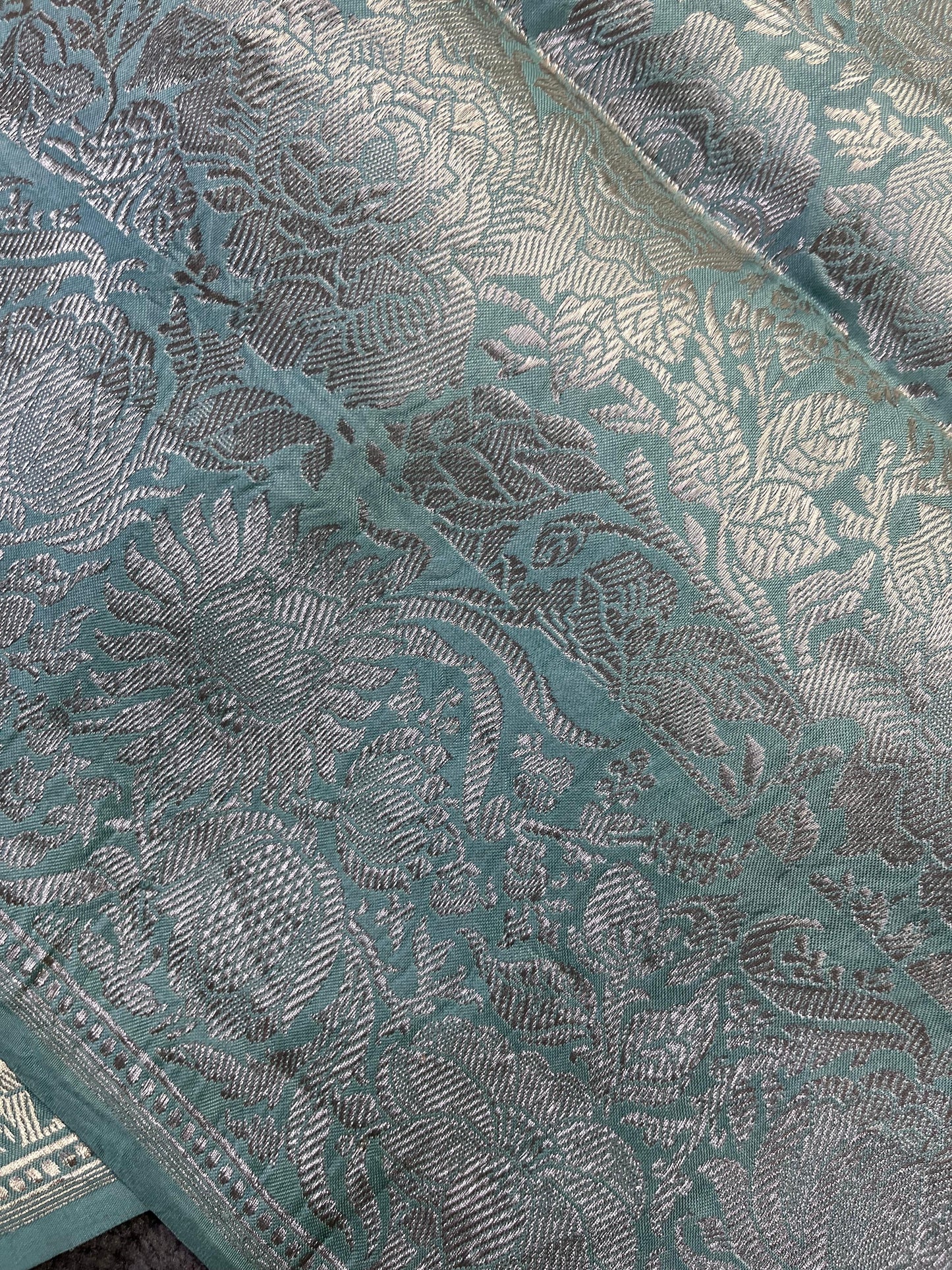 ICE BLUE DOUBLE SILK PURE HANDLOOM BANARASI SAREE