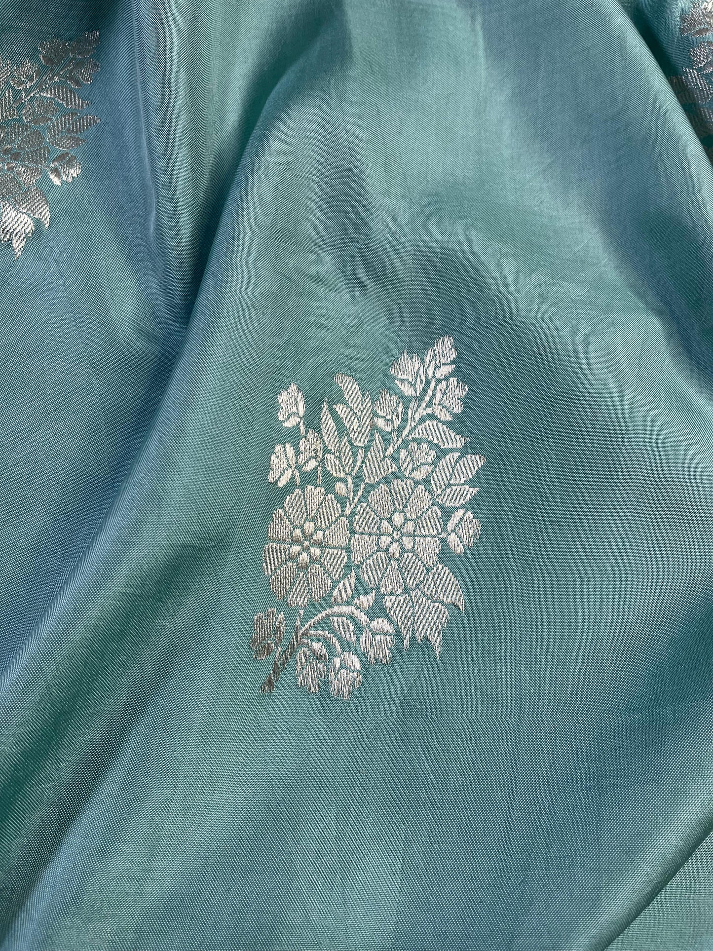 ICE BLUE DOUBLE SILK PURE HANDLOOM BANARASI SAREE