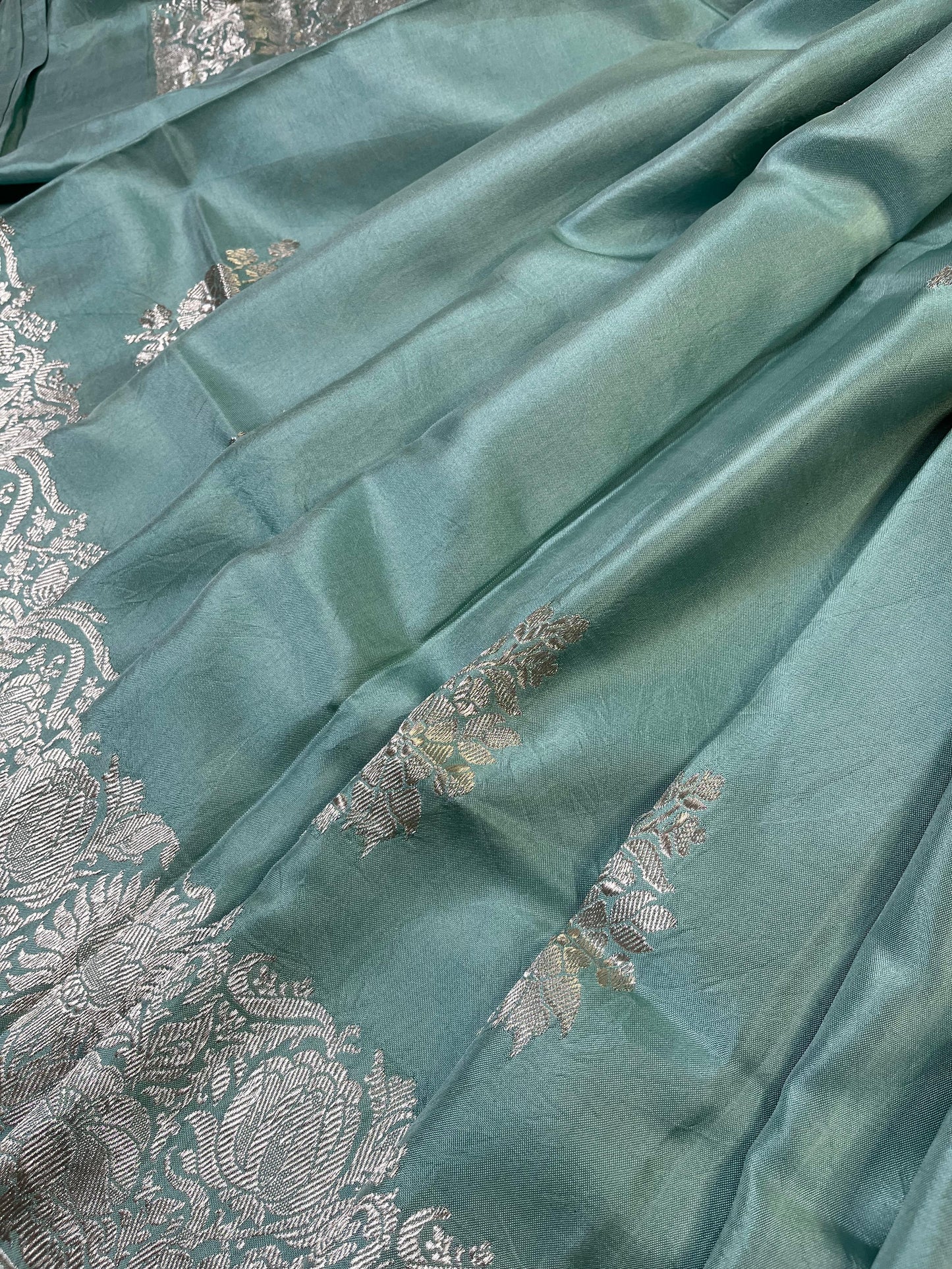 ICE BLUE DOUBLE SILK PURE HANDLOOM BANARASI SAREE