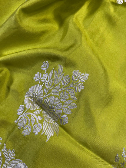 LIME GREEN DOUBLE SILK PURE HANDLOOM BANARASI SAREE