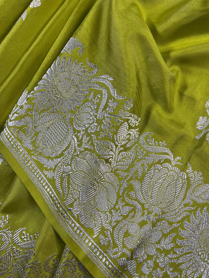 LIME GREEN DOUBLE SILK PURE HANDLOOM BANARASI SAREE