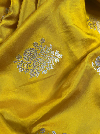YELLOW DOUBLE SILK PURE HANDLOOM BANARASI SAREE