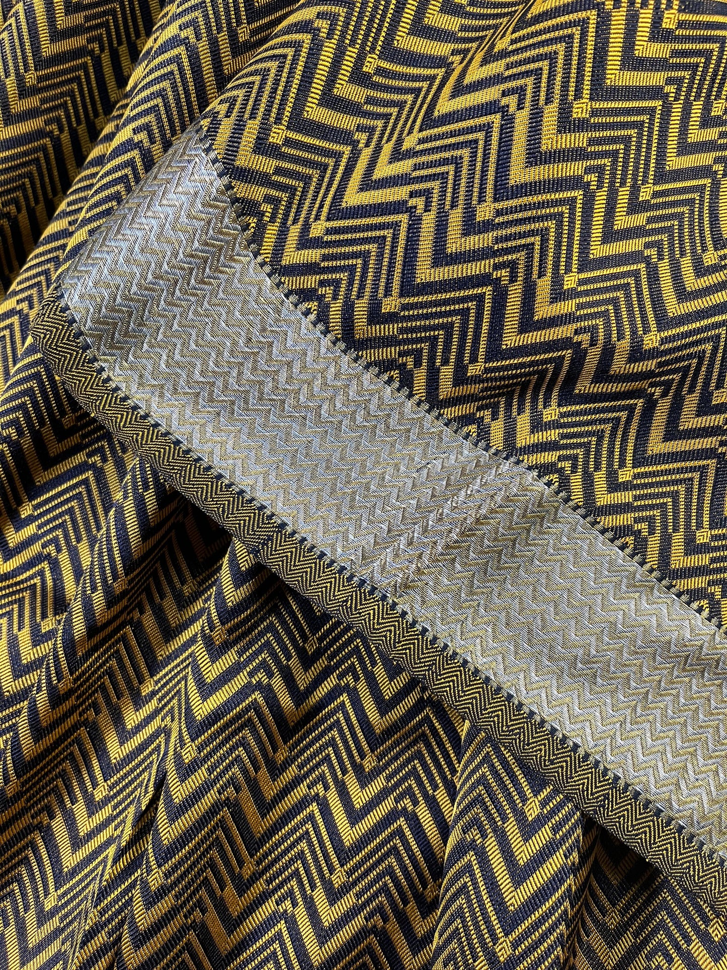 BLACK AND YELLOW SILK PURE HANDLOOM DO RUKHI BANARASI SAREE