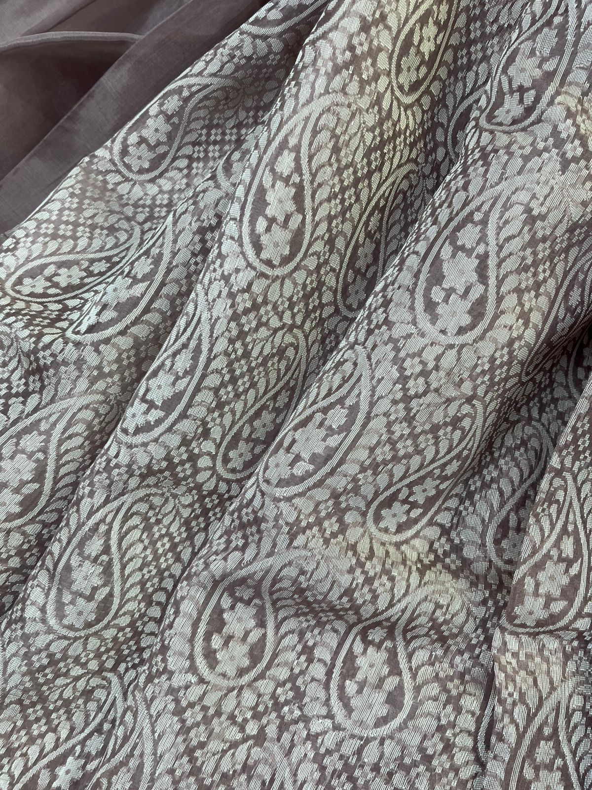 GREY KORA COTTON  PURE HANDLOOM BANARASI SAREE