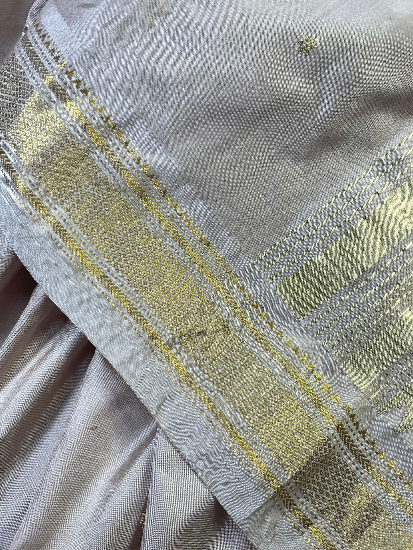 BEIGE SILK PURE HANDLOOM PAITHANI SAREE