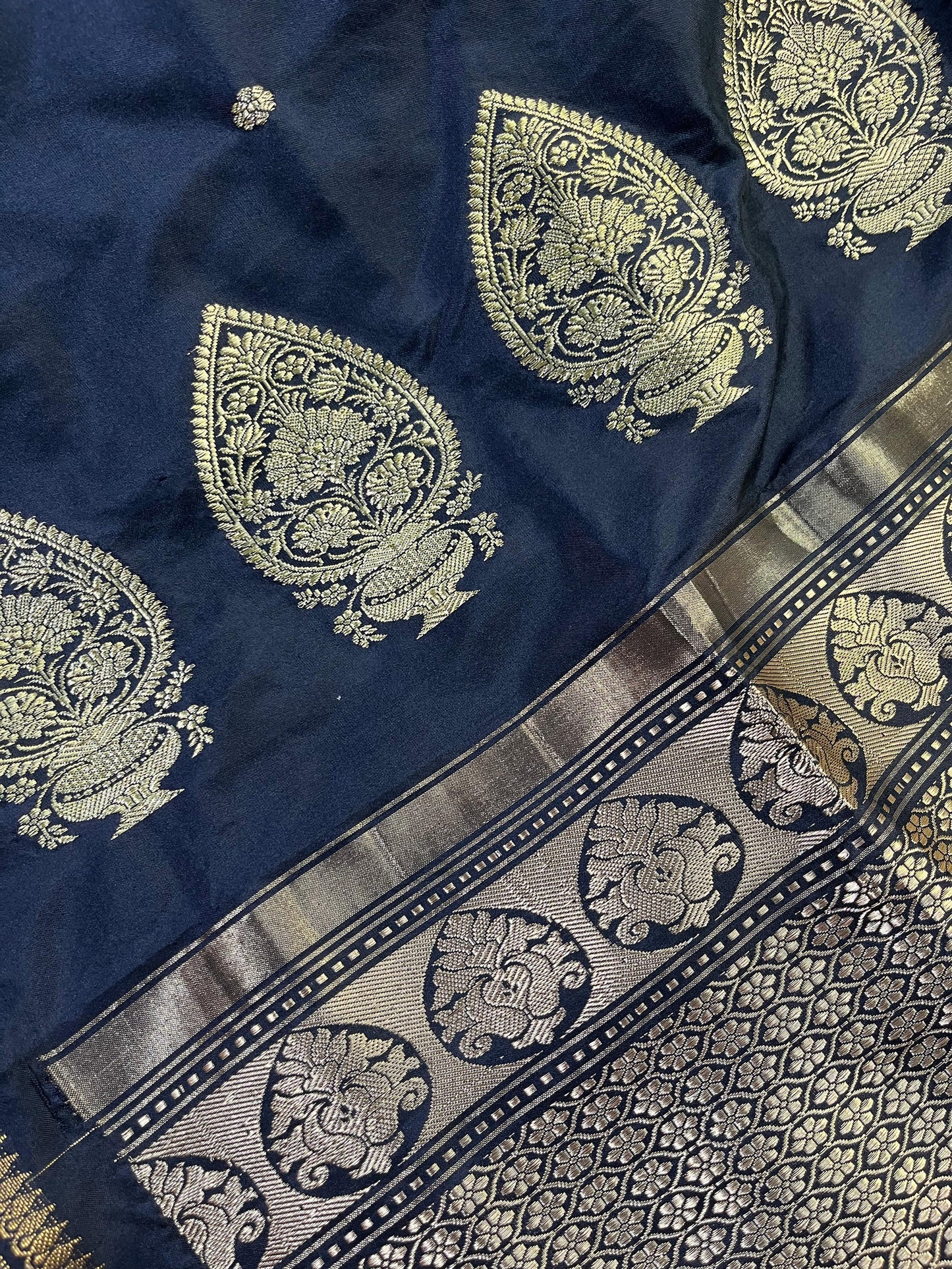 BLACK SILK PURE HANDLOOM PAITHANI SAREE