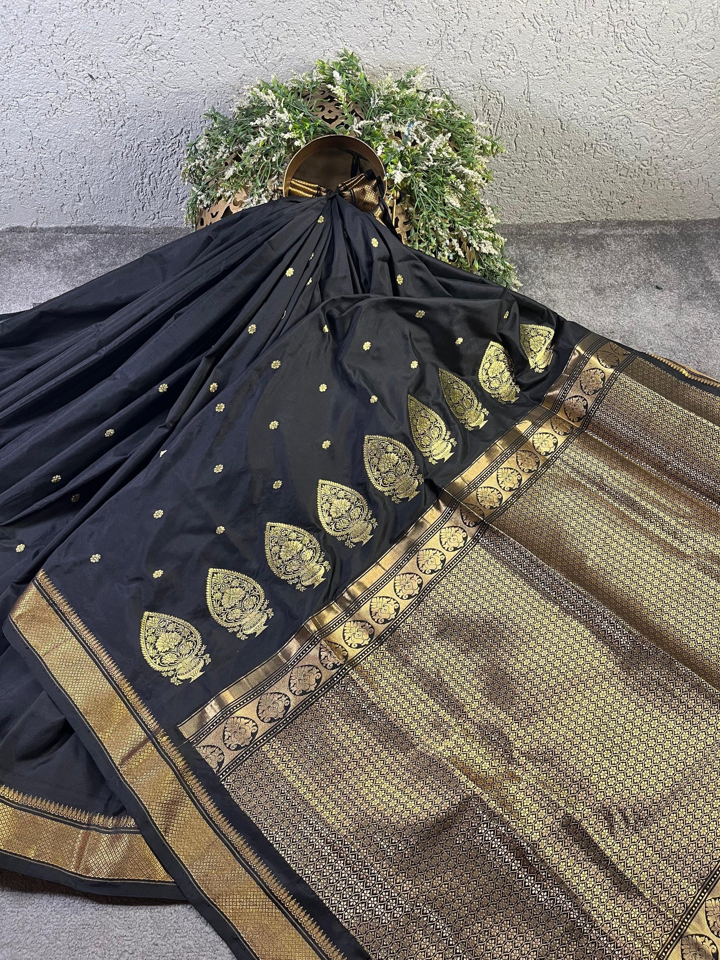 BLACK SILK PURE HANDLOOM PAITHANI SAREE