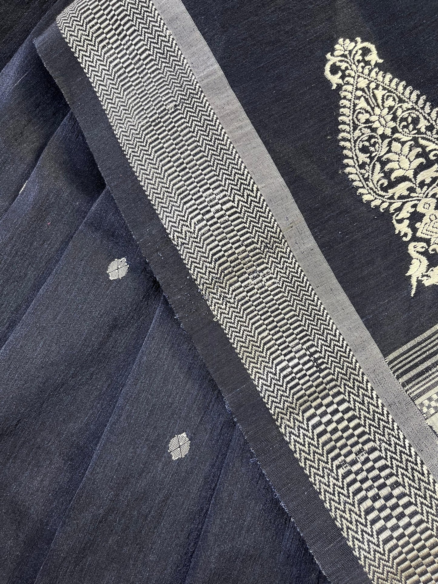NAVY BLUE LINEN PURE HANDLOOM PAITHANI SAREE