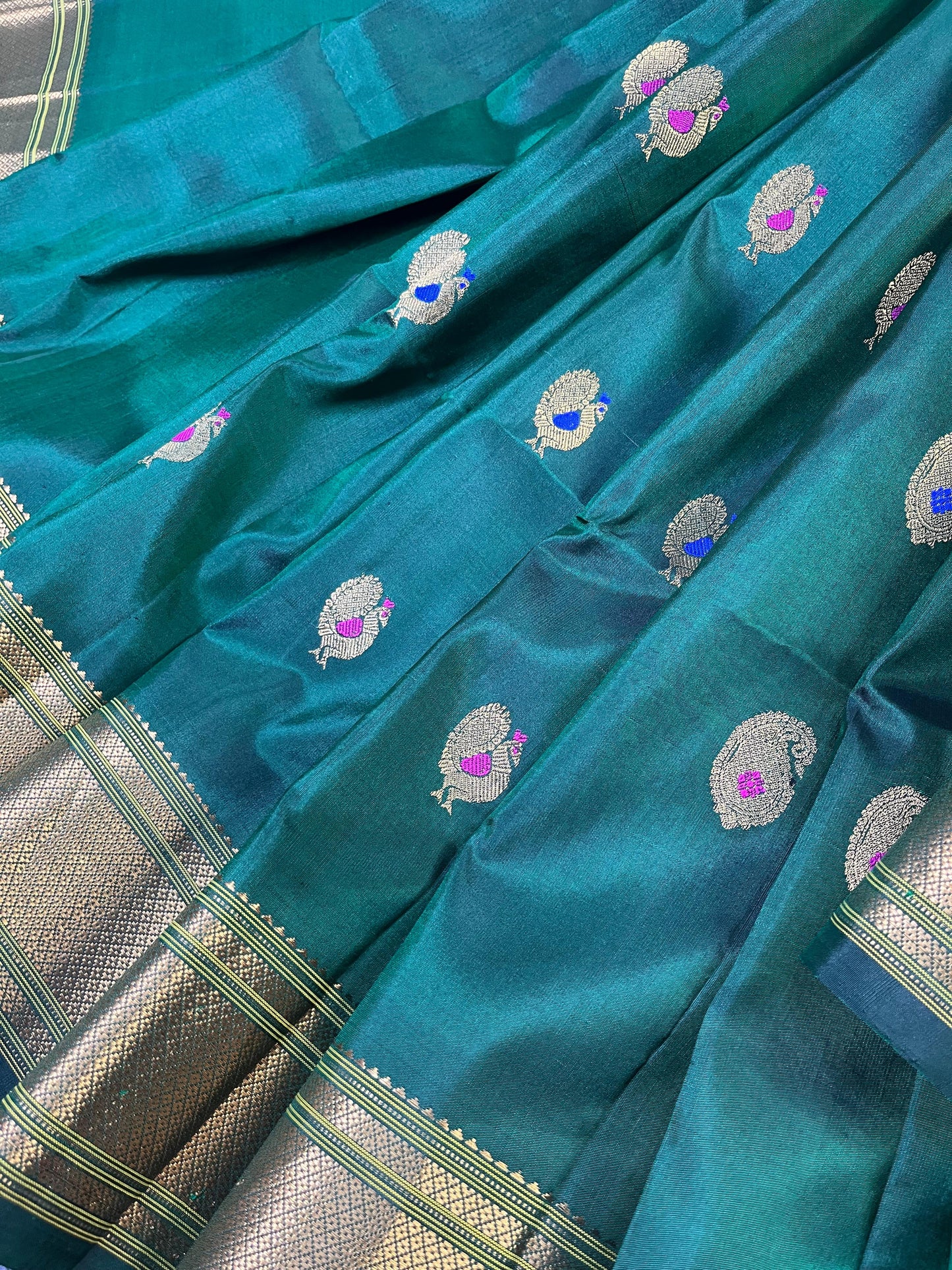 GREEN SILK PURE HANDLOOM PAITHANI SAREE