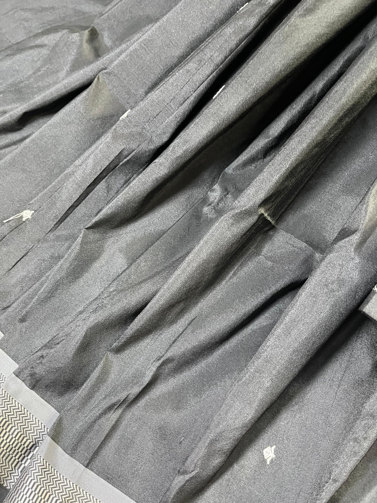 BLACK SILK PURE HANDLOOM PAITHANI SAREE