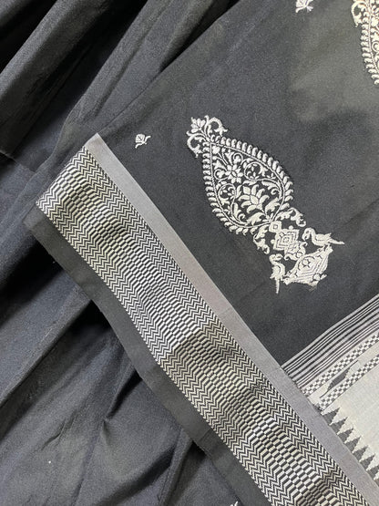 BLACK SILK PURE HANDLOOM PAITHANI SAREE