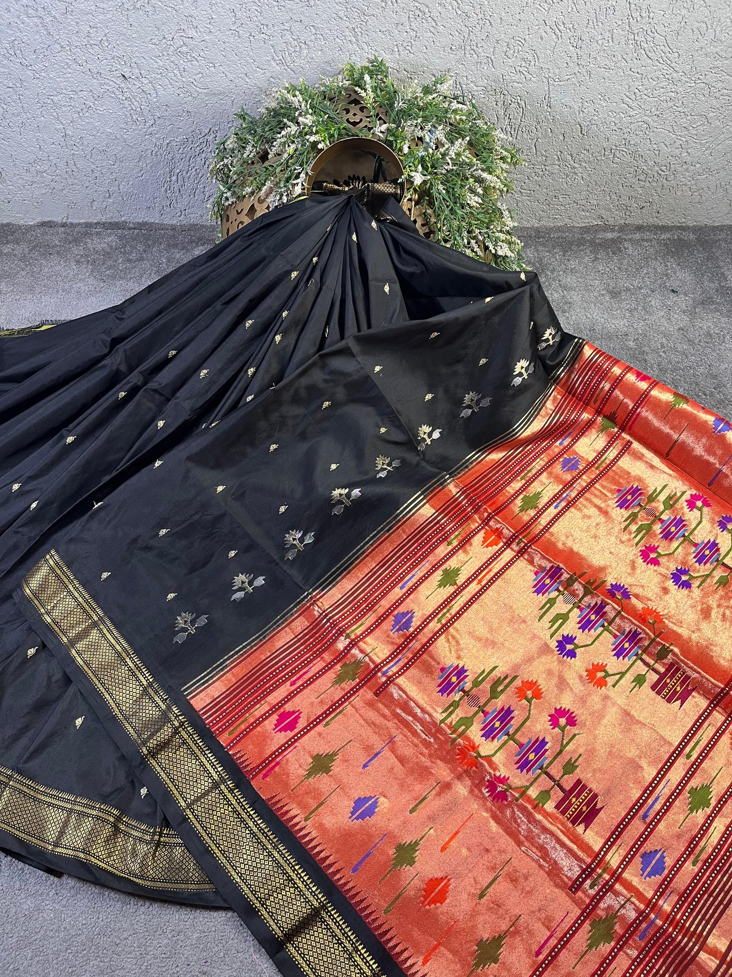 BLACK SILK PURE HANDLOOM PAITHANI SAREE