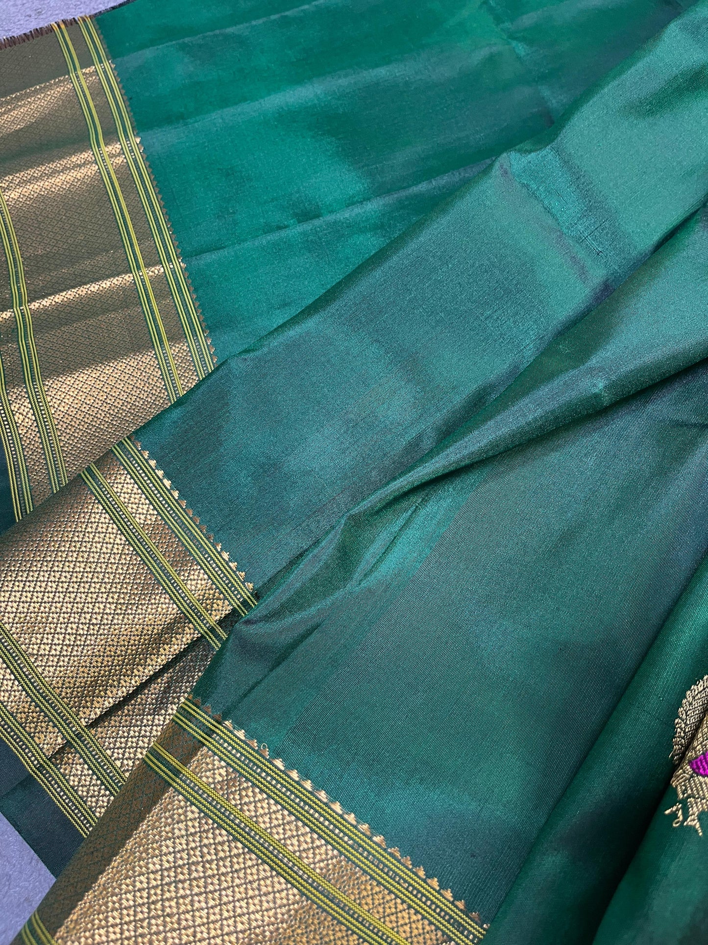 GREEN SILK PURE HANDLOOM PAITHANI SAREE