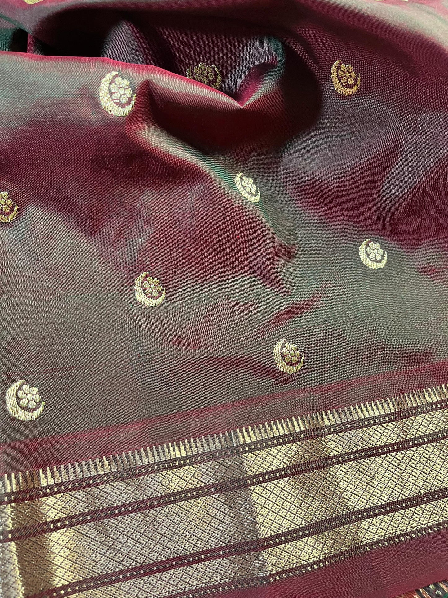 TWO TONE MAROON AND GREEN SILK PURE HANDLOOM PAITHANI SAREE