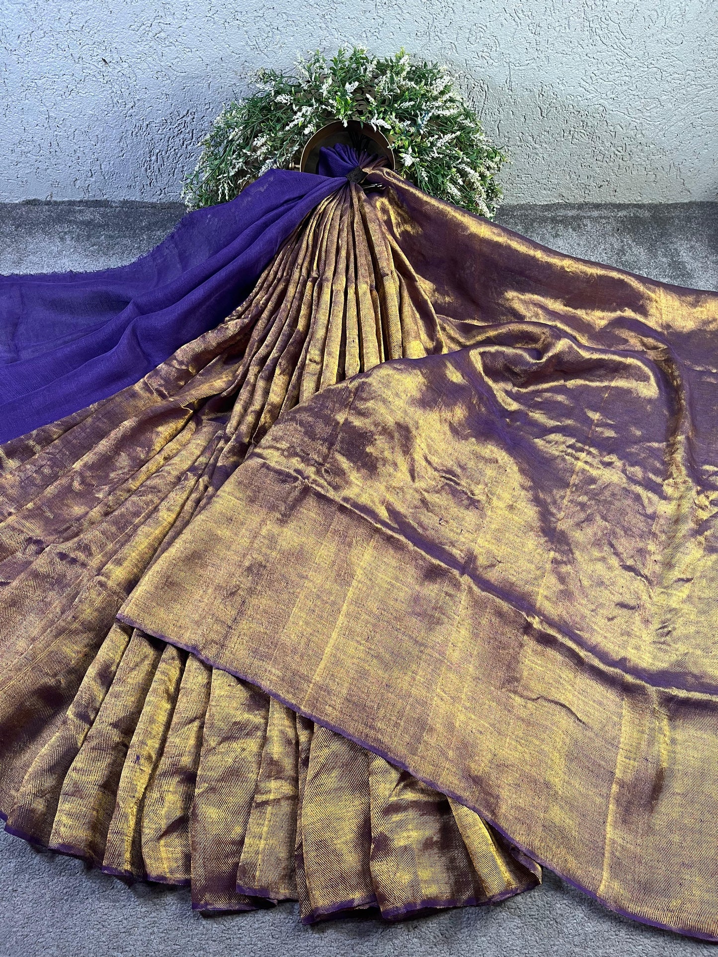 PURPLE TWILL METALLIC PURE HANDLOOM LINEN SAREE