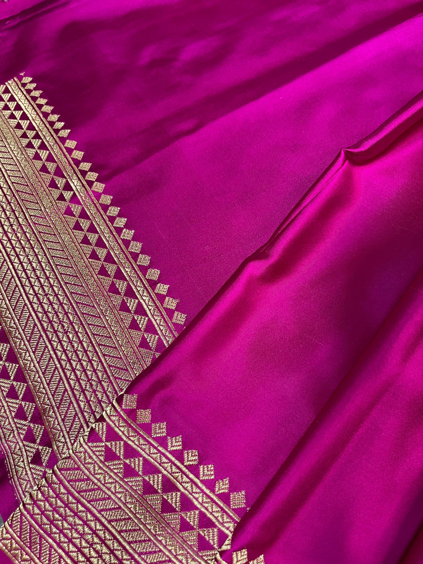 MAGENTA PINK MASHRU SILK PURE HANDLOOM BANARASI SAREE