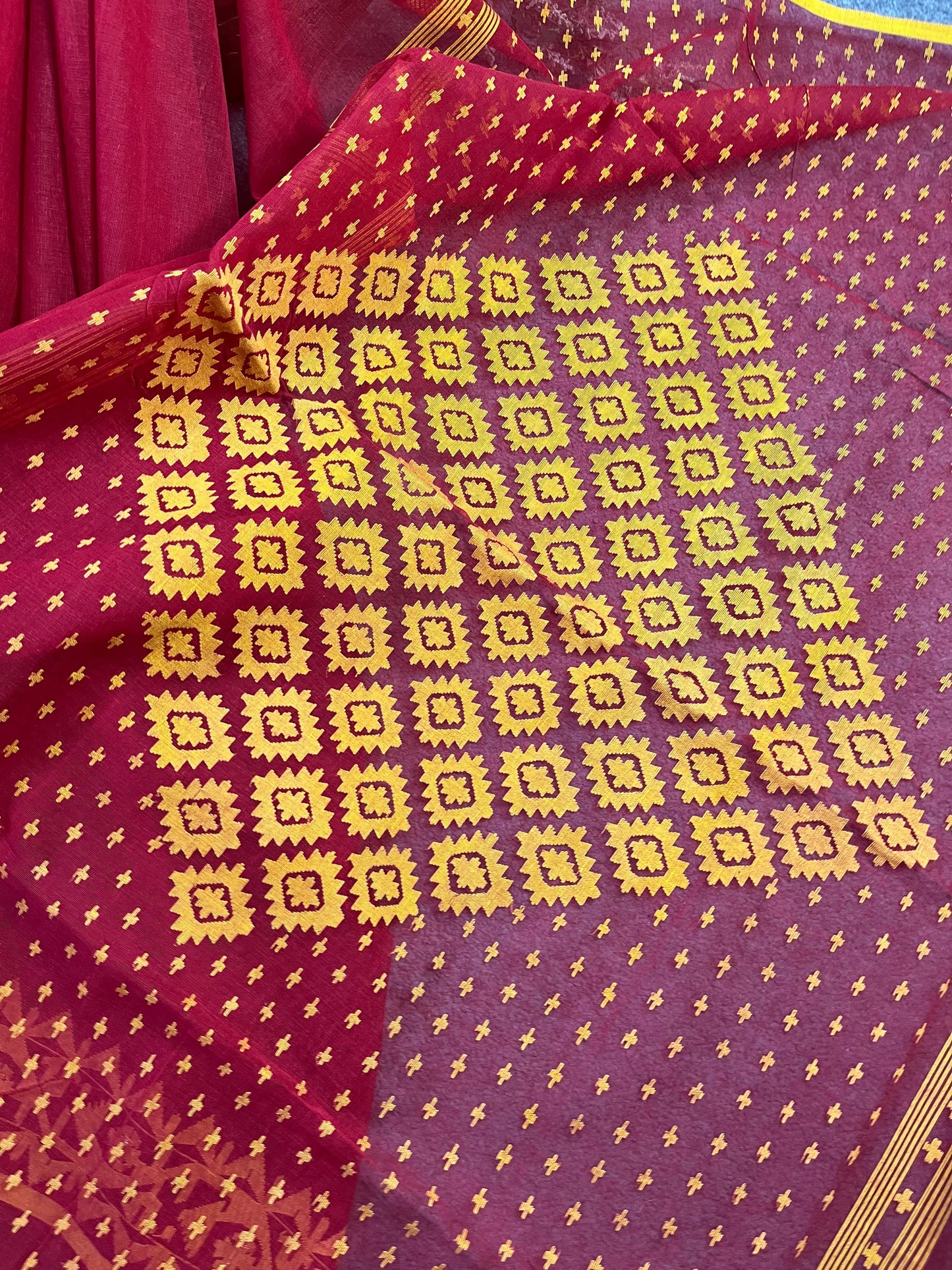 RED PUIRE HANDLOOM DHAKAI JAMDANI SAREE