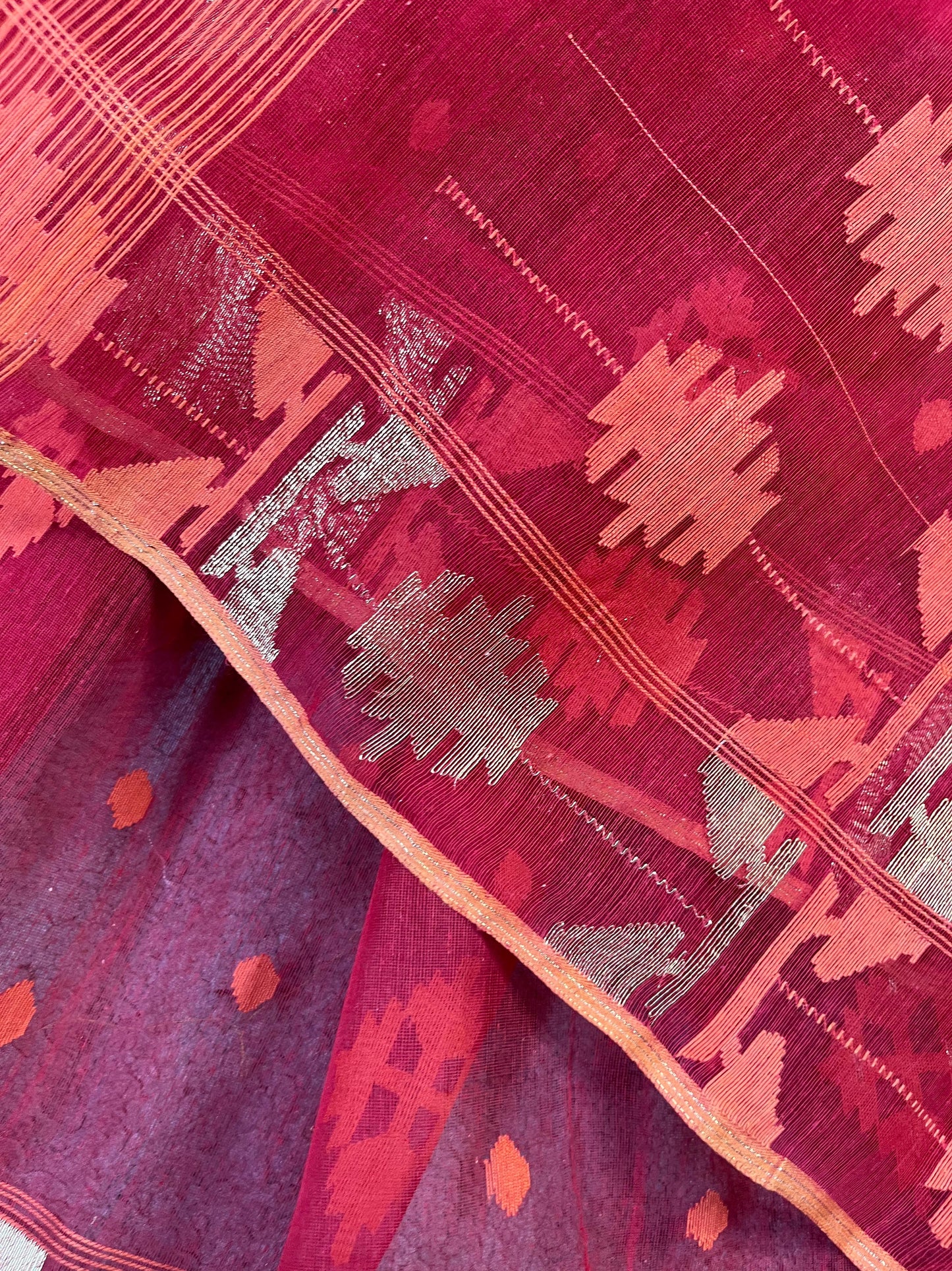 RED PURE HANDLOOM DHAKAI JAMDANI SAREE