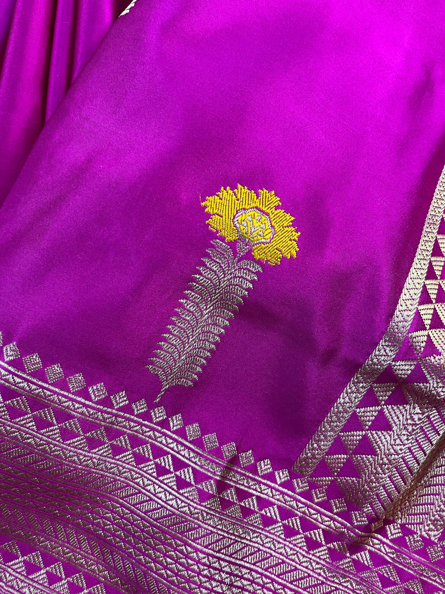MAGENTA PINK MASHRU SILK PURE HANDLOOM BANARASI SAREE